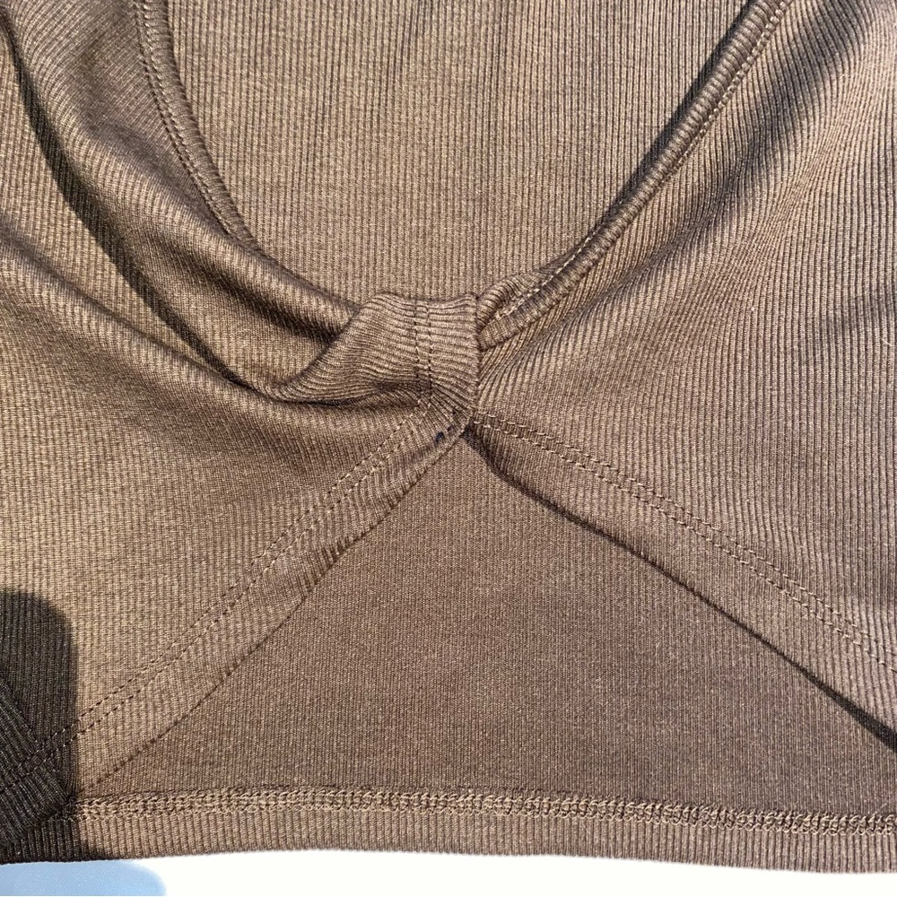 Brown Super Cropped Ribbed Tee - Picture 3 of 3
